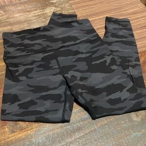 Athleta Elation 7/8 tight size S